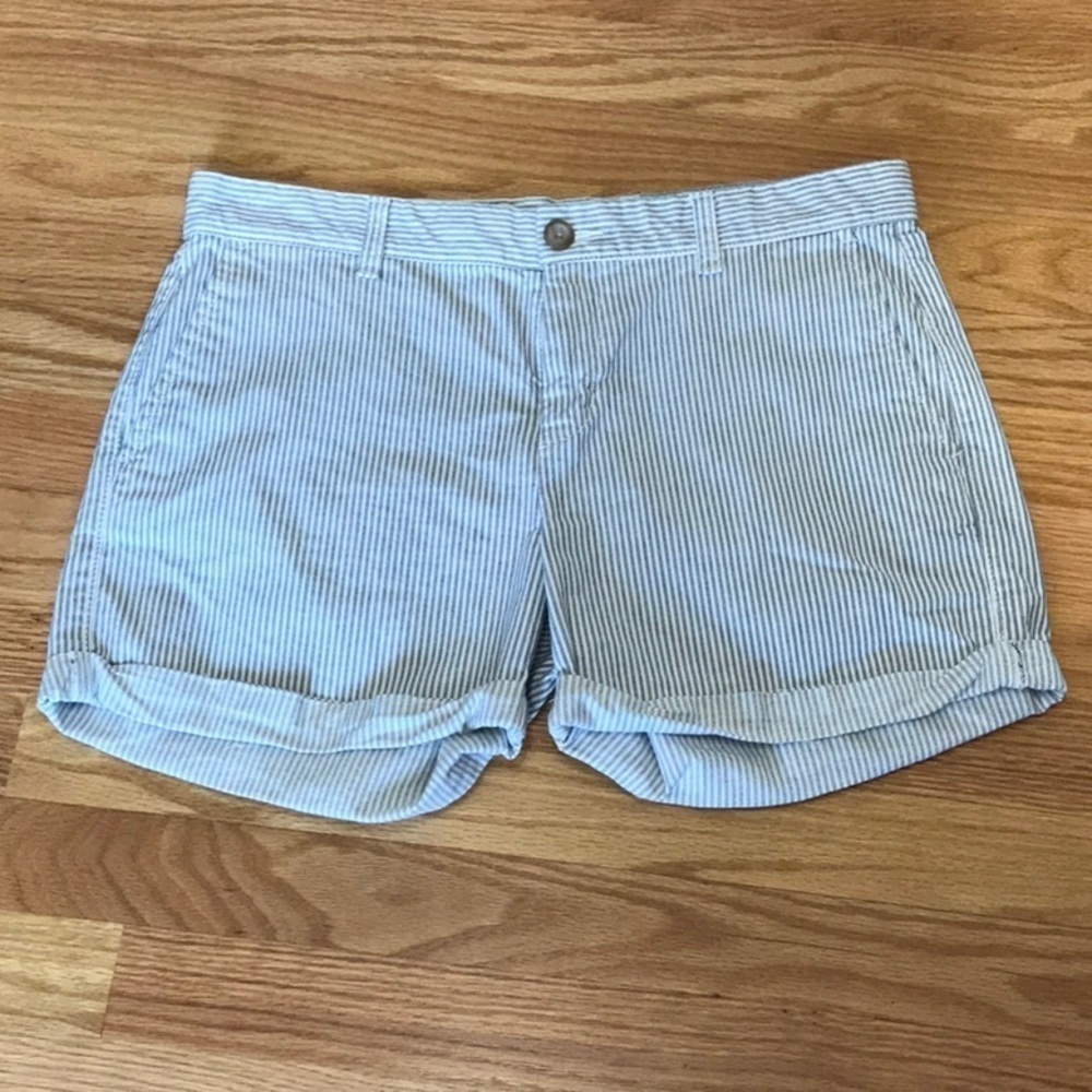 KHAKIS by GAP Girlfriend 4” Short